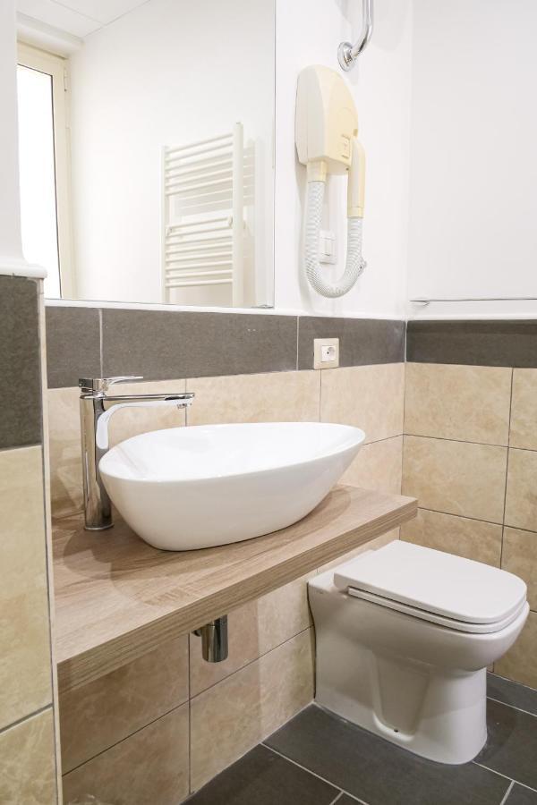 Hotel Terrazza Magenta Рим Екстер'єр фото